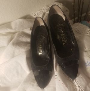 Vintage CHANEL black suede pointed toe heels